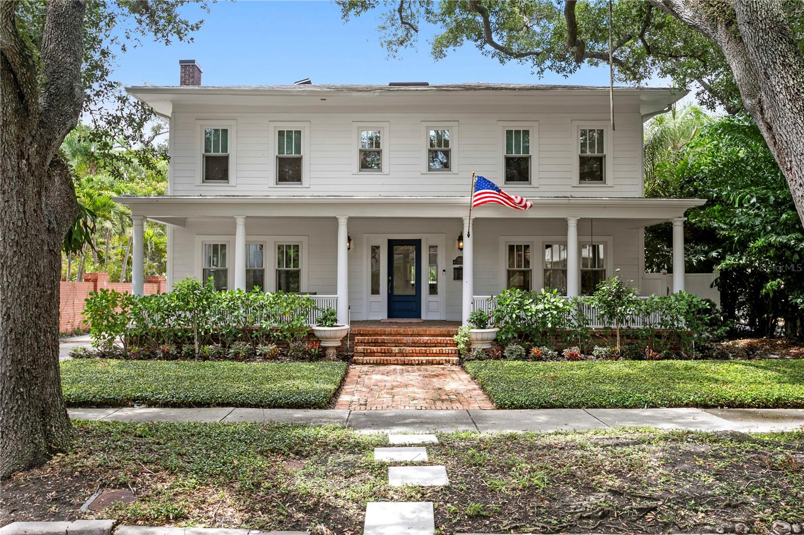 Photo of 2523 W SUNSET DRIVE TAMPA FL 33629