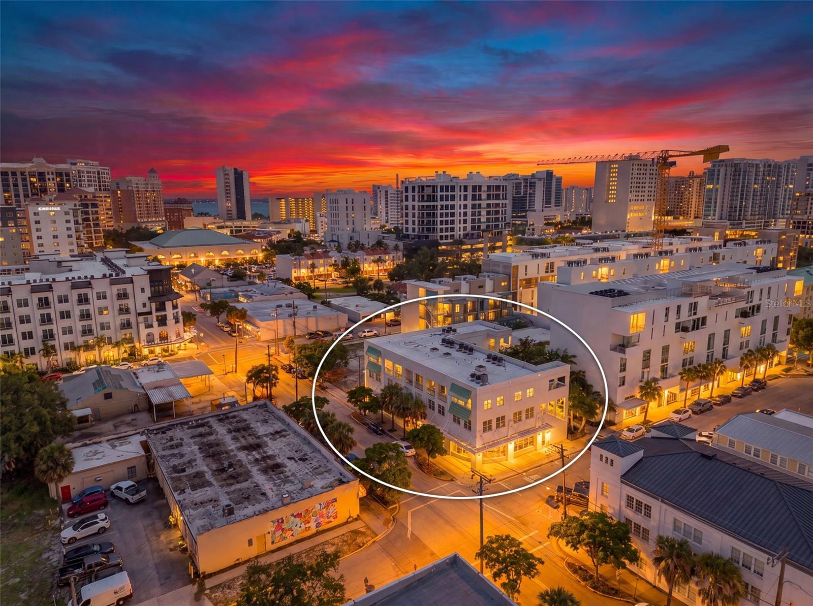 Photo of 433 CENTRAL AVENUE SARASOTA FL 34236
