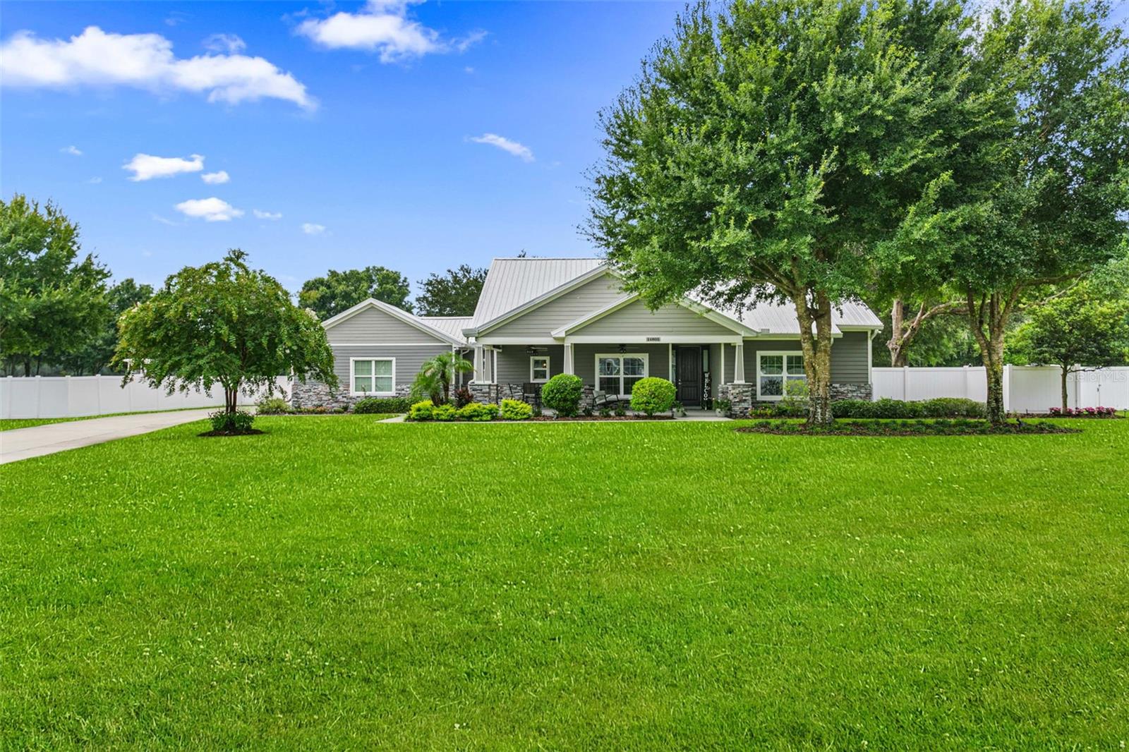 Photo of 14805 SYDNEY HEIGHTS COURT DOVER FL 33527