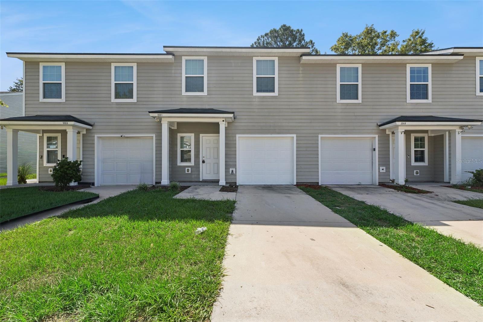 Photo of 3551 RAIN FOREST DRIVE JACKSONVILLE FL 32277