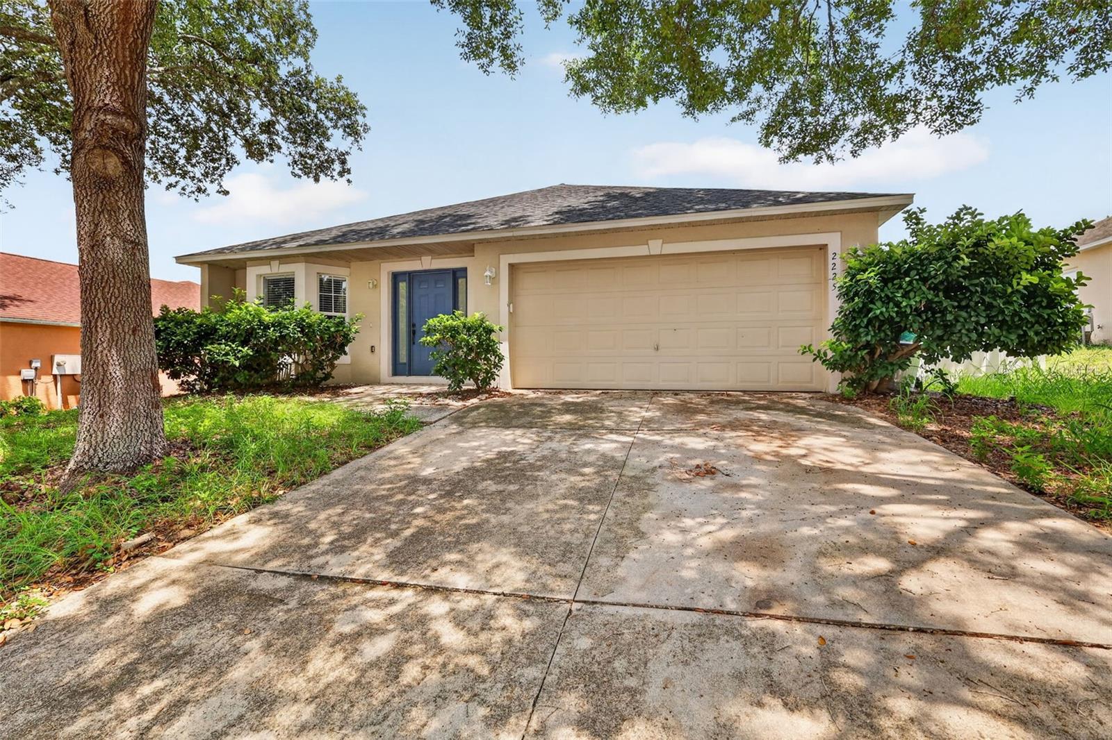 Photo of 2225 SANDRIDGE CIRCLE EUSTIS FL 32726