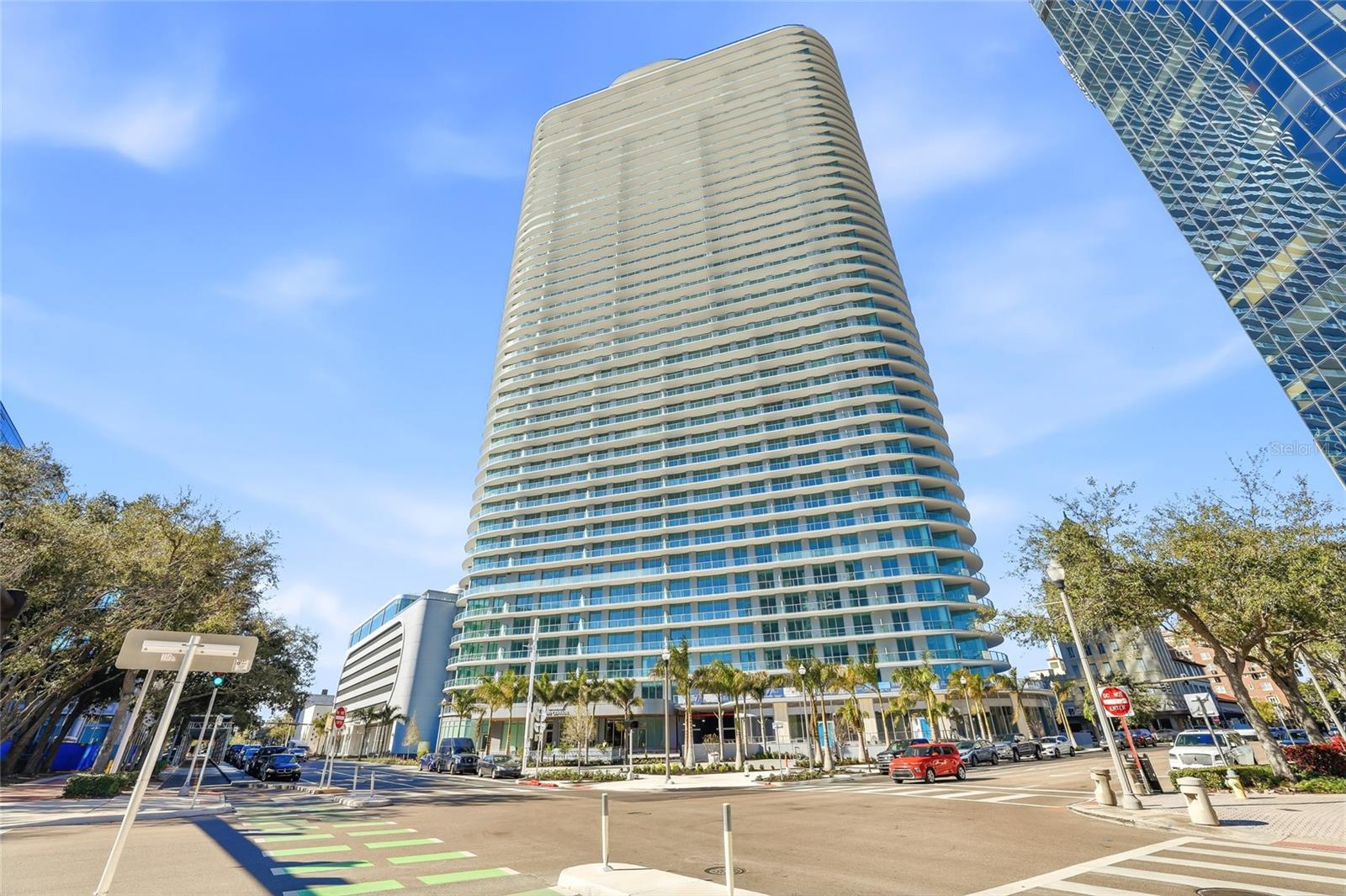 Photo of 400 CENTRAL AVENUE #407 ST PETERSBURG FL 33701