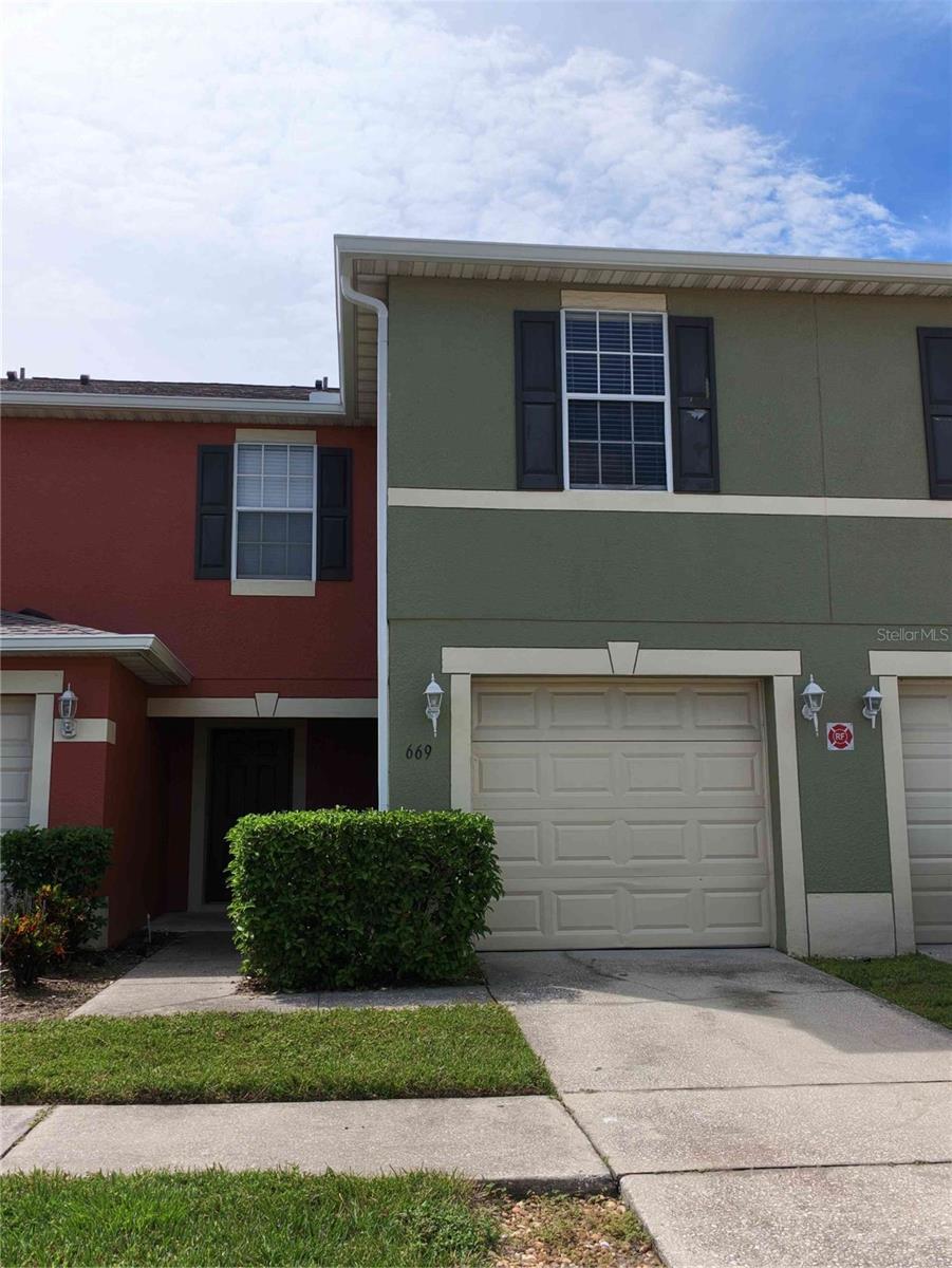 Photo of 669 CRESTING OAK CIRCLE #30 ORLANDO FL 32824