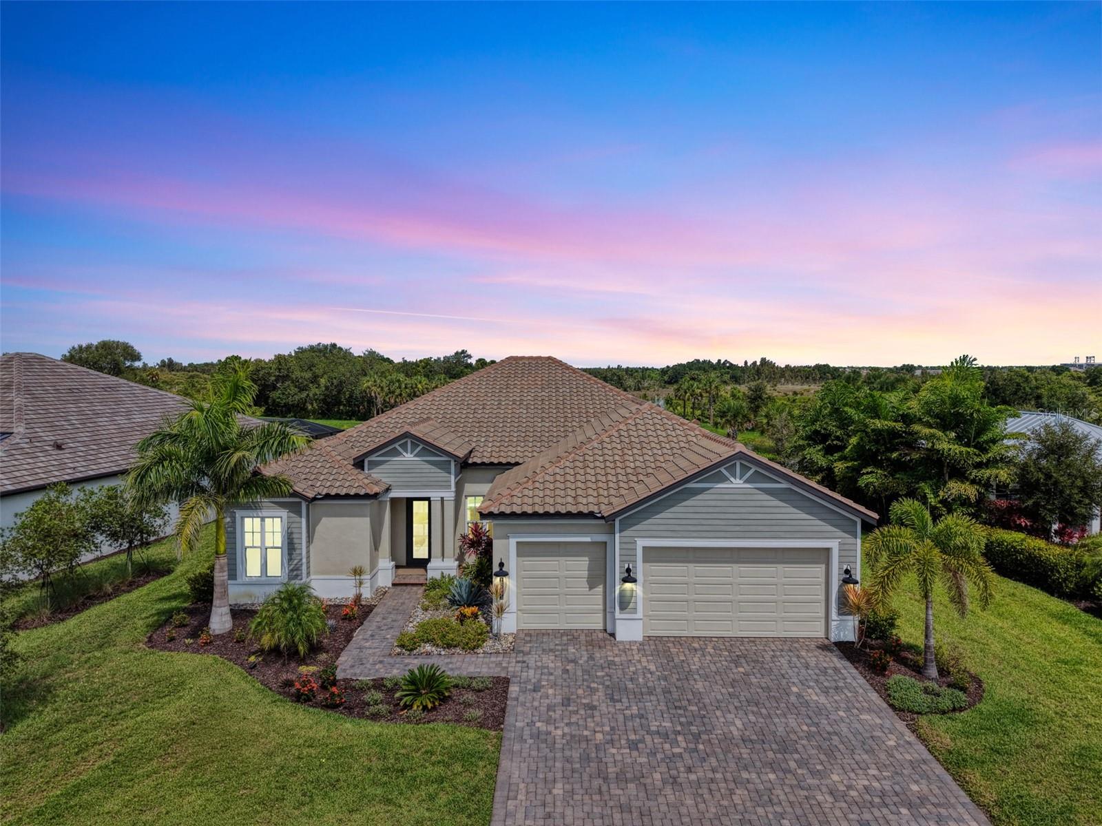 Photo of 18045 HOME RUN DRIVE VENICE FL 34293