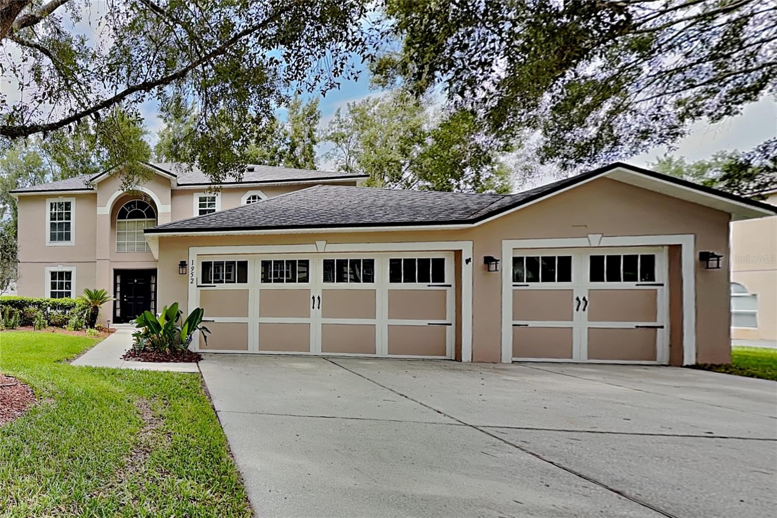 Photo of 1952 ALAMBRA CIRCLE APOPKA FL 32703