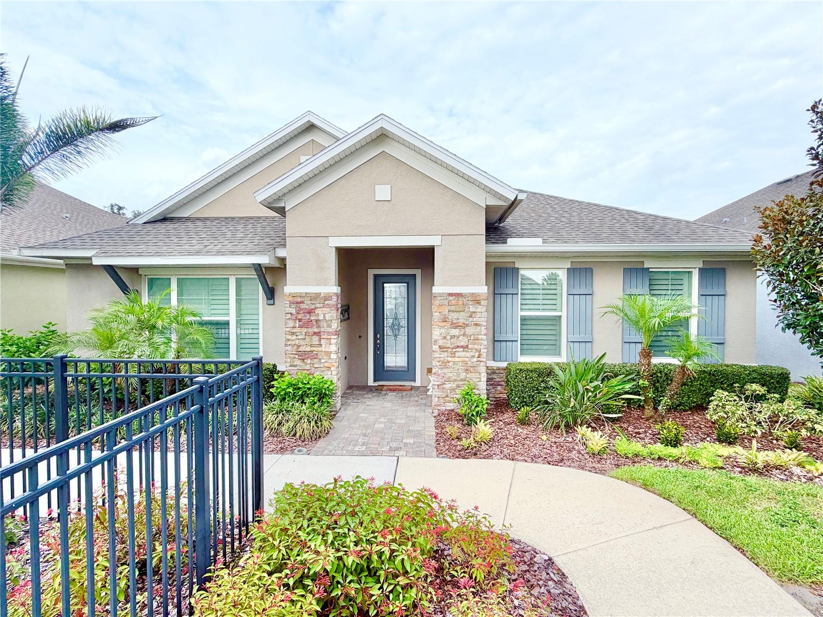 Photo of 6008 SPARROWHEAD WAY LITHIA FL 33547