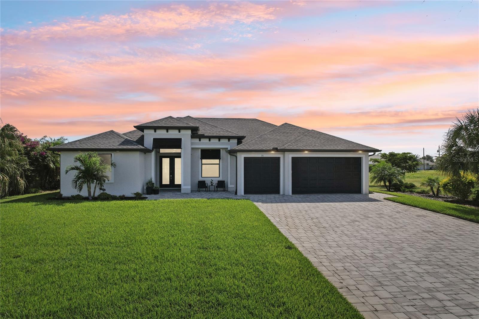 Photo of 35 MEDALIST COURT ROTONDA WEST FL 33947