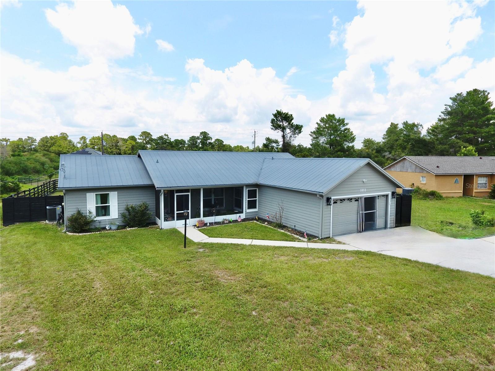 Photo of 1812 WHIPPLE DRIVE DELTONA FL 32738