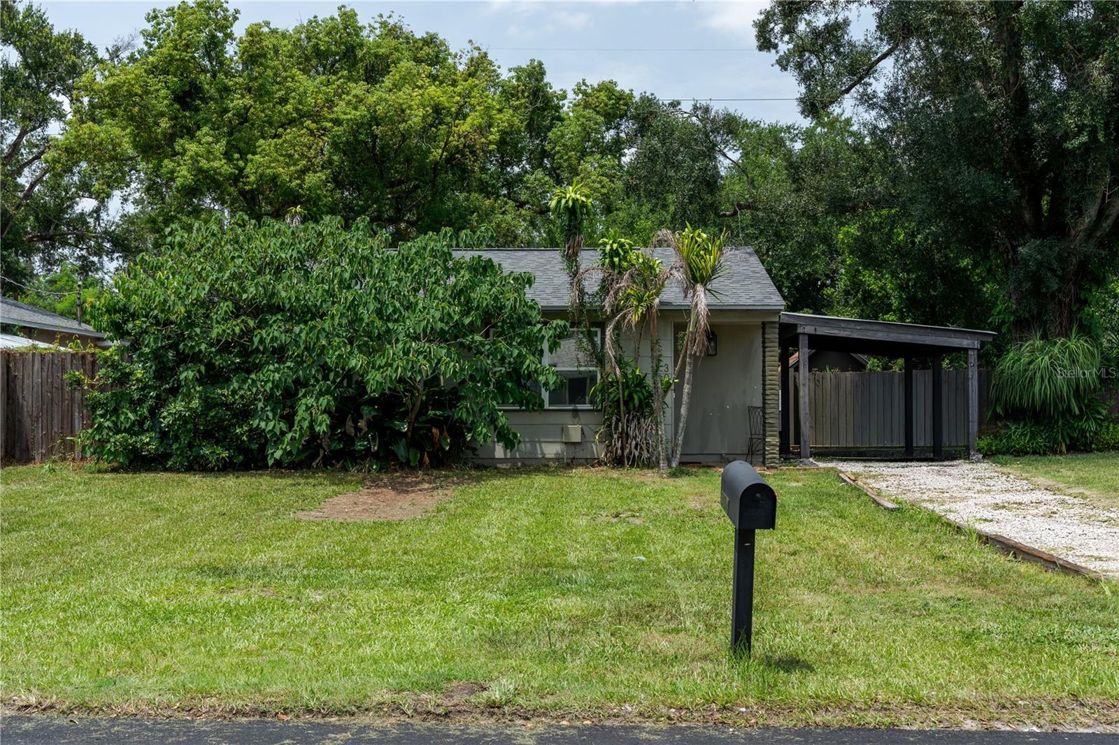 Photo of 304 E HYDRANGIA STREET TAMPA FL 33612