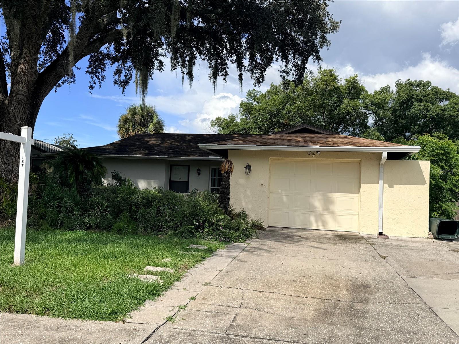 Photo of 17806 RIVENDEL ROAD LUTZ FL 33549
