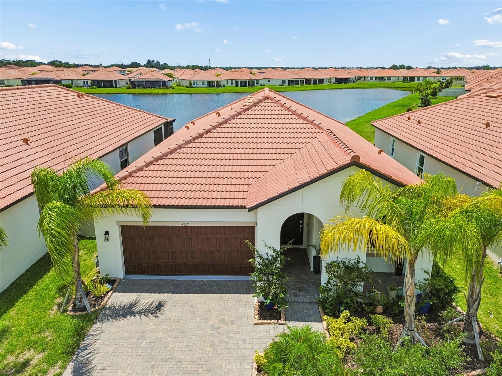 Photo of 17307 BLUE WALK STREET WIMAUMA FL 33598