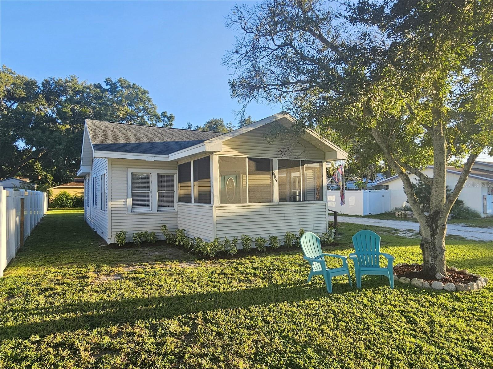 Photo of 605 3RD AVENUE LARGO FL 33770