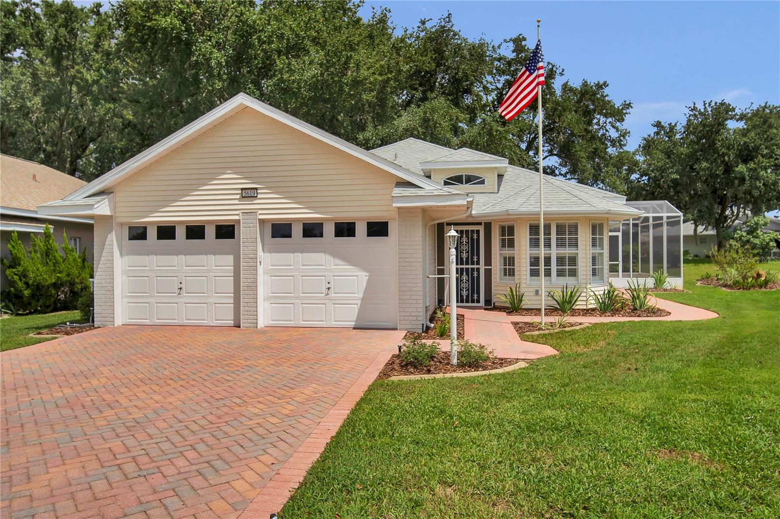 Photo of 5619 PRINCE ANDREW COURT LEESBURG FL 34748