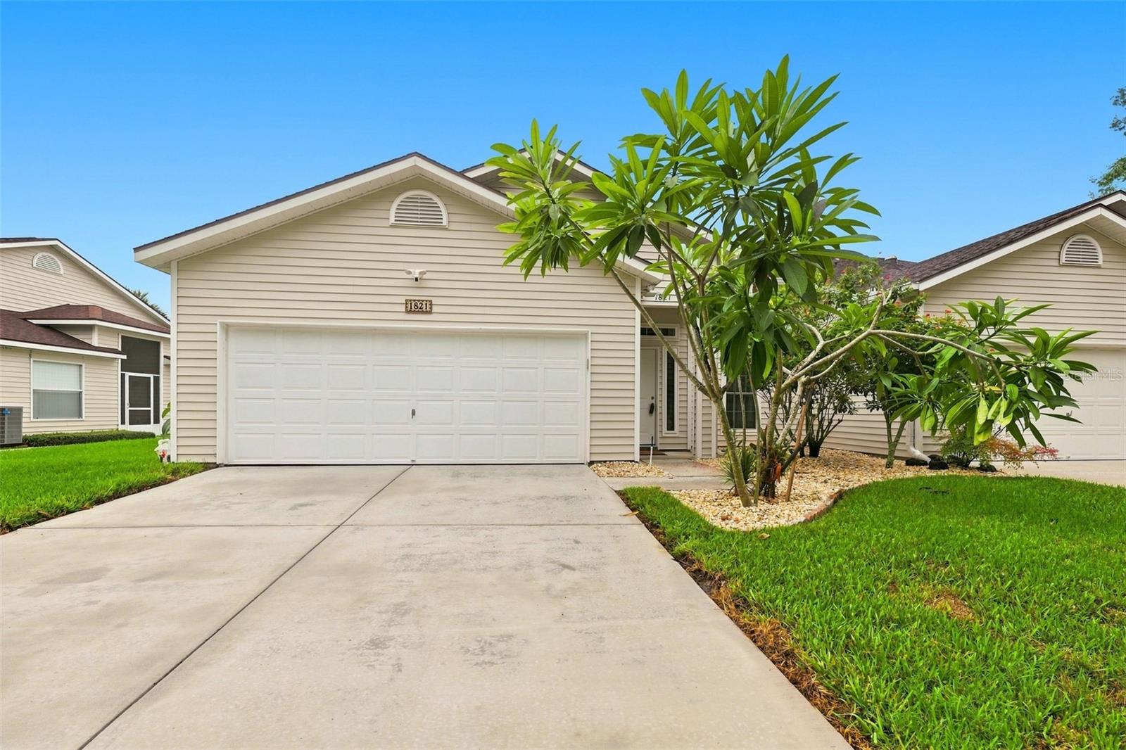Photo of 1821 LAKE HERON DRIVE LUTZ FL 33549