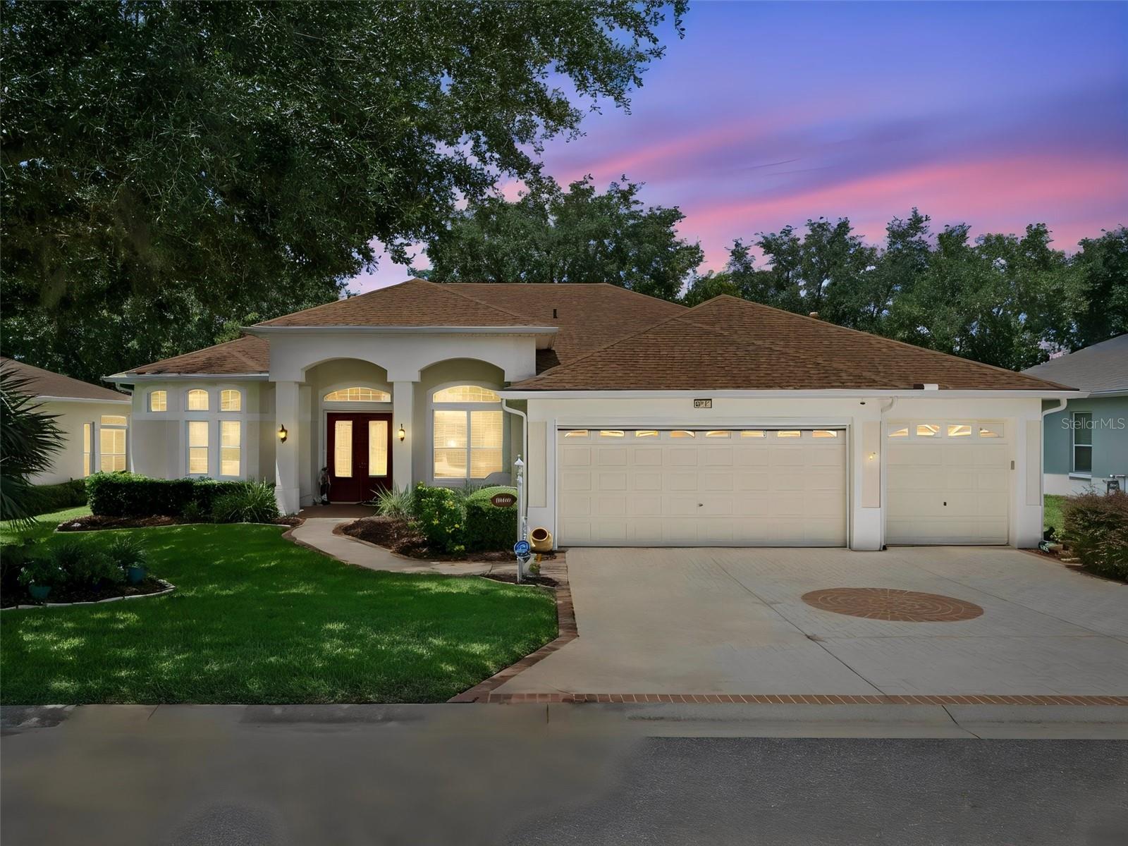 Photo of 20651 PRINCE RANIER PLACE LEESBURG FL 34748