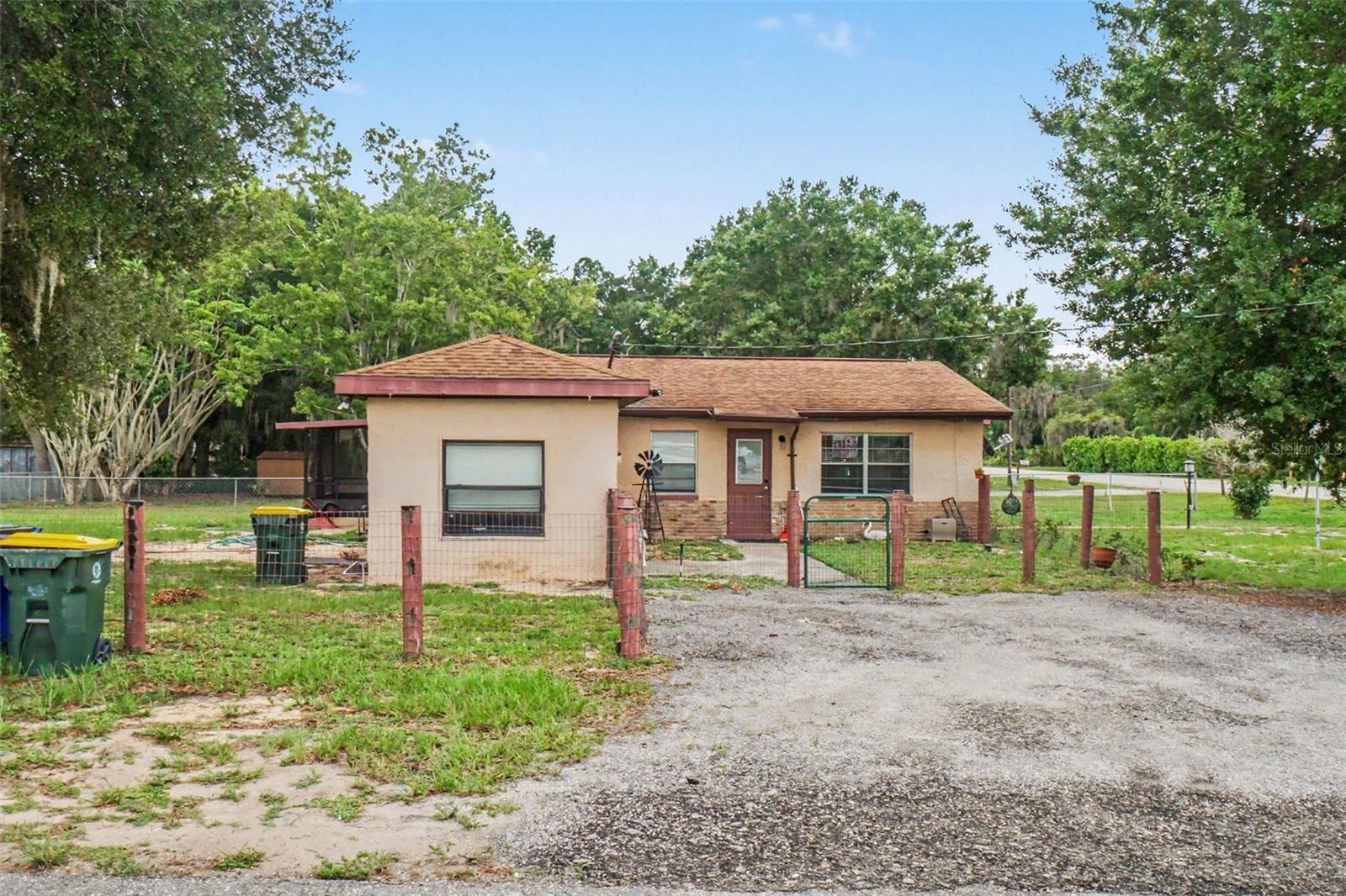 Photo of 415 LAKE JUNE ROAD LAKE PLACID FL 33852