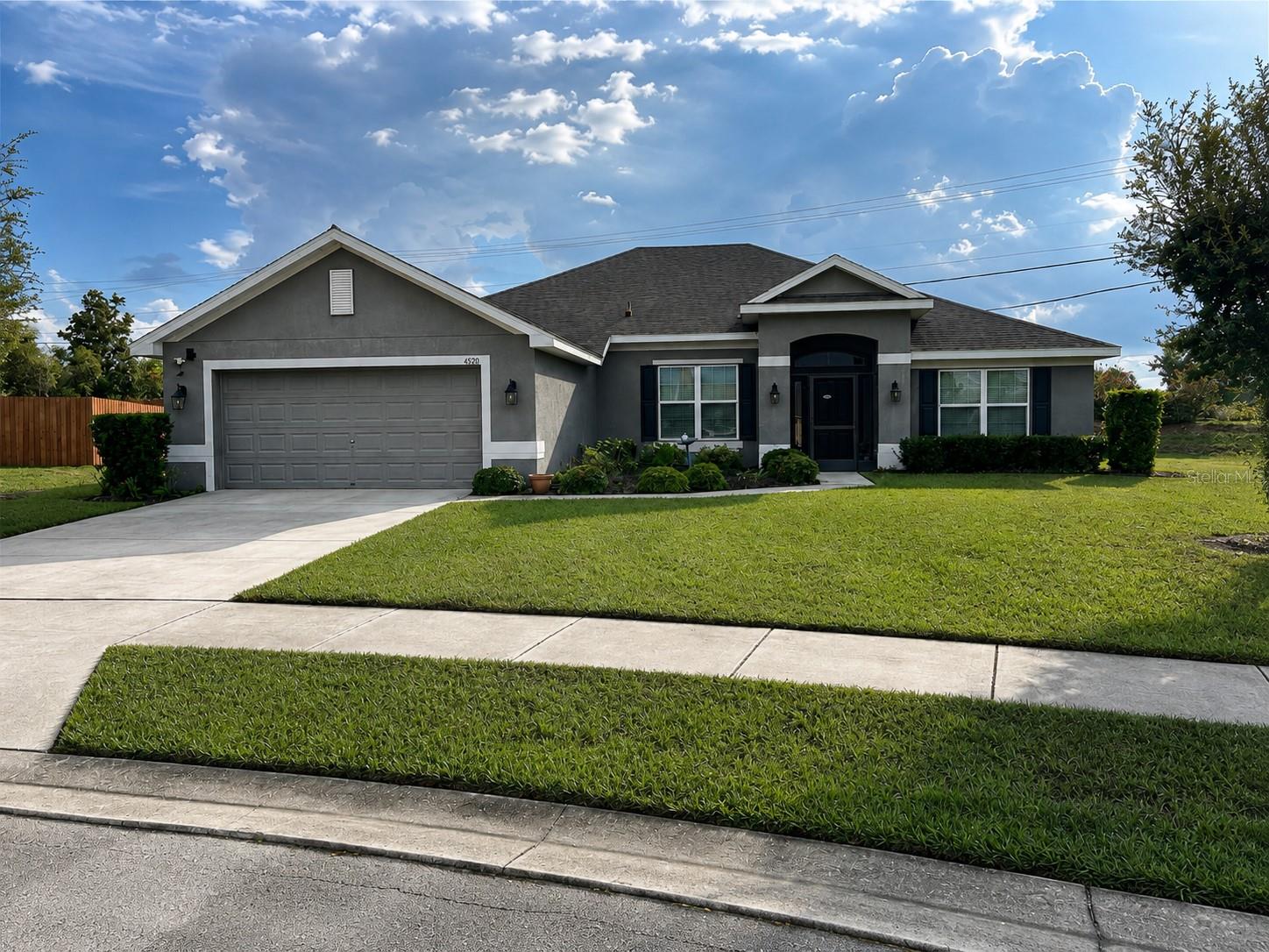 Photo of 4590 BROOKSHIRE PLACE LAKE WALES FL 33898