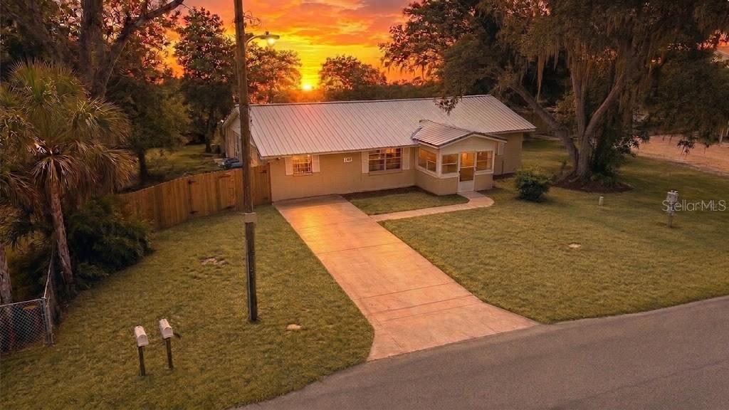 Photo of 205 2ND AVENUE RUSKIN FL 33570