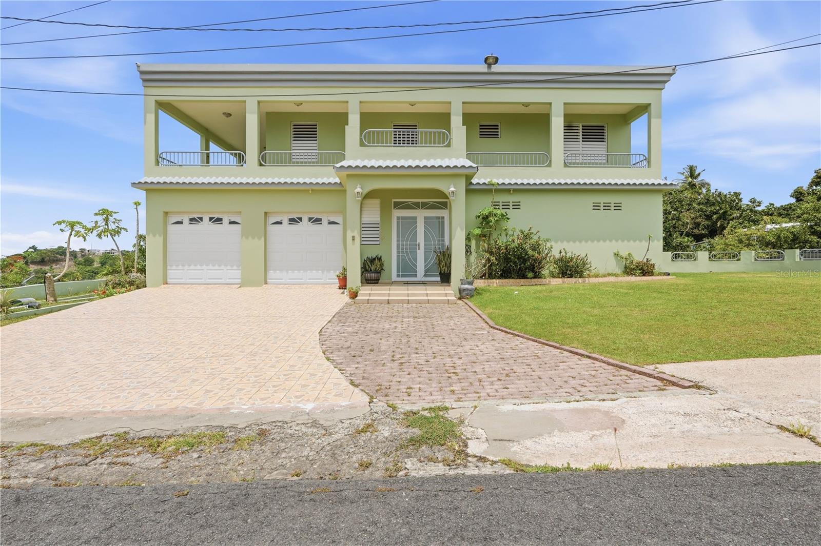 Photo of 831 SECTOR LOS TORRES BO. MINILLAS #5.2 BAYAMON PR 00956