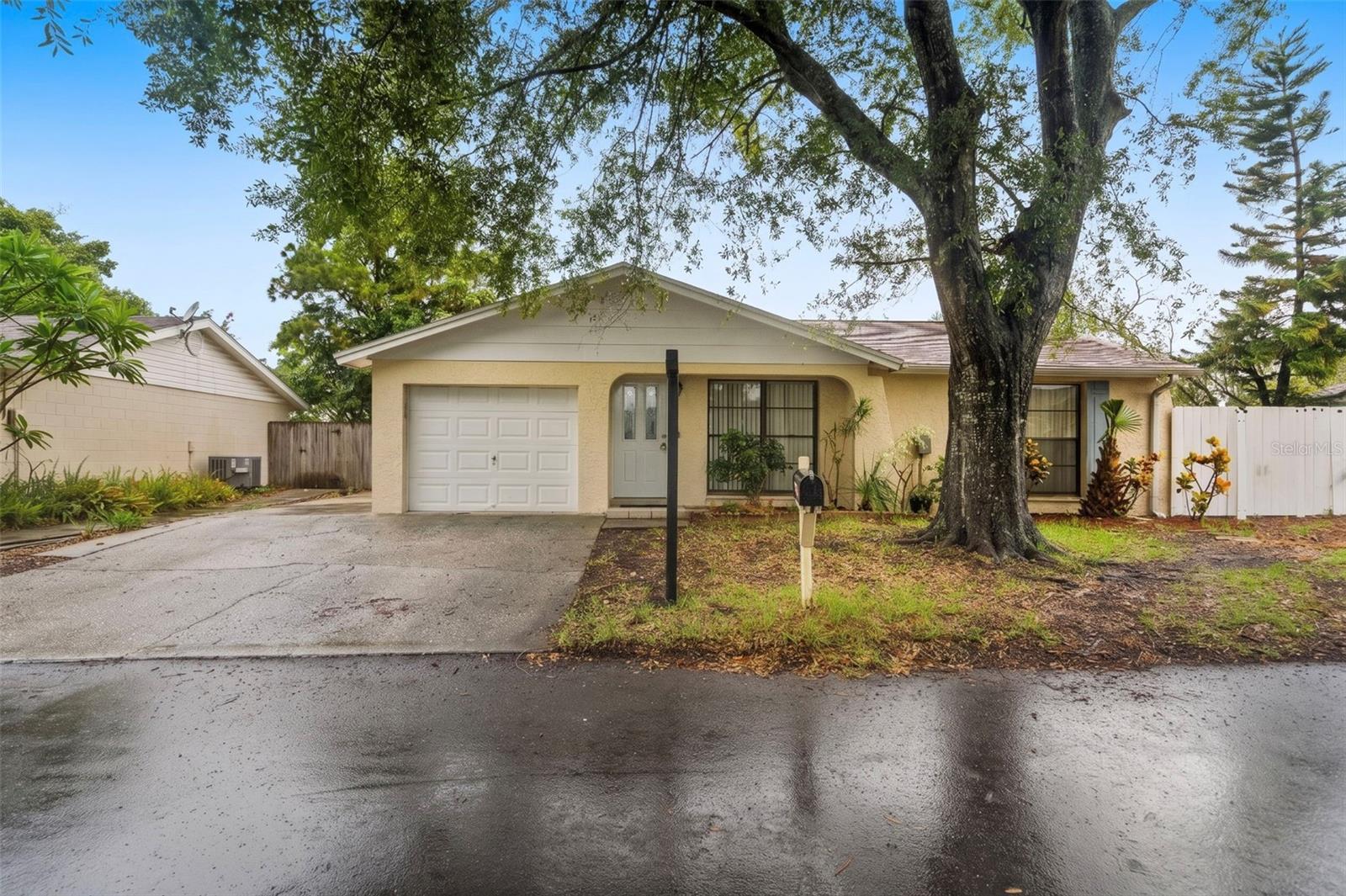 Photo of 9403 AFTON COURT TAMPA FL 33615