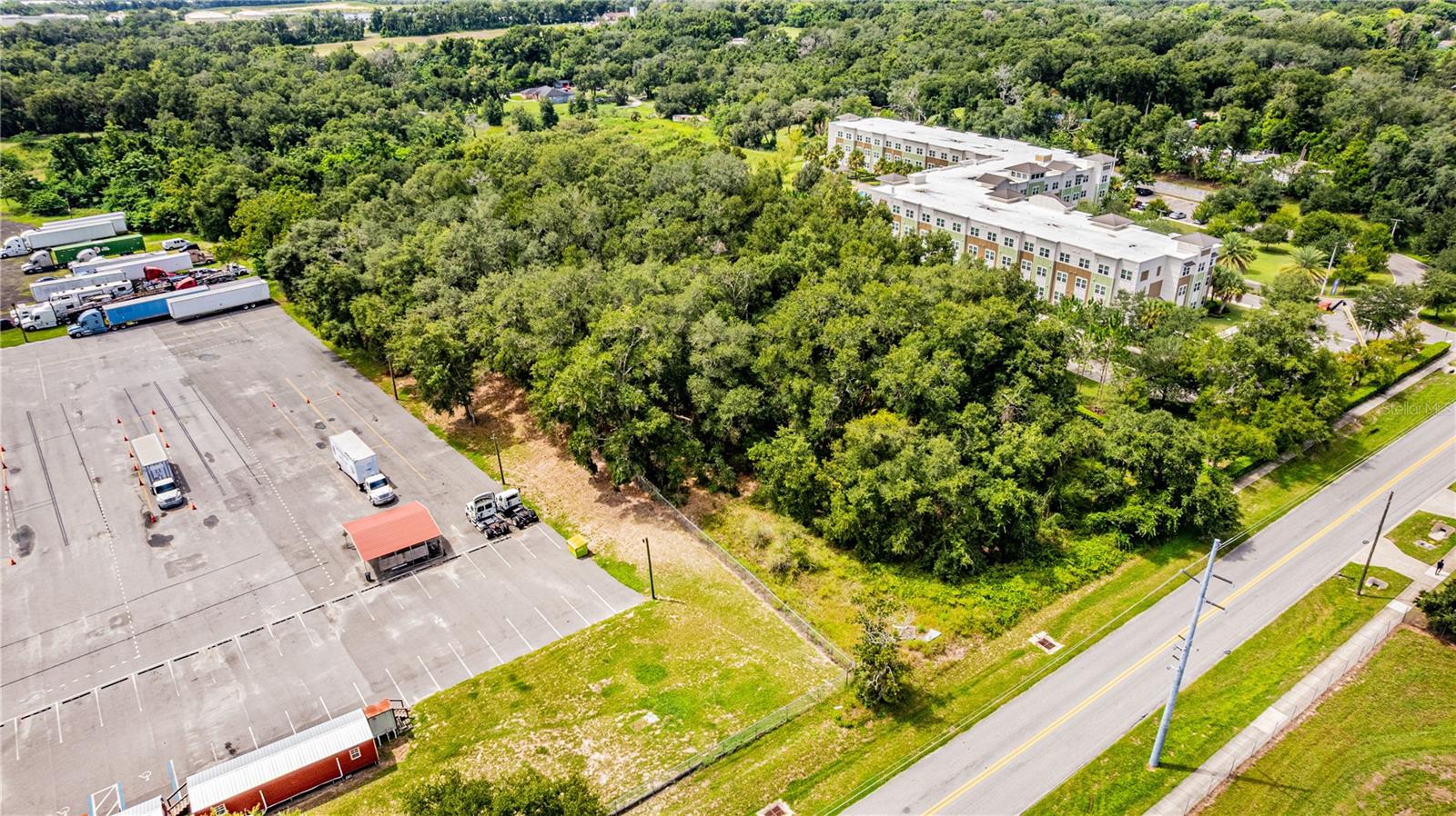 Photo of 512 E 13TH STREET APOPKA FL 32703