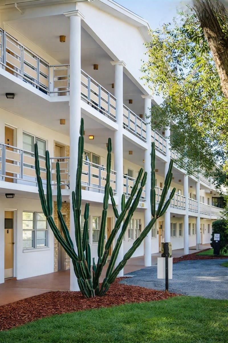 Photo of 911 WASHINGTON AVENUE #117 LARGO FL 33770
