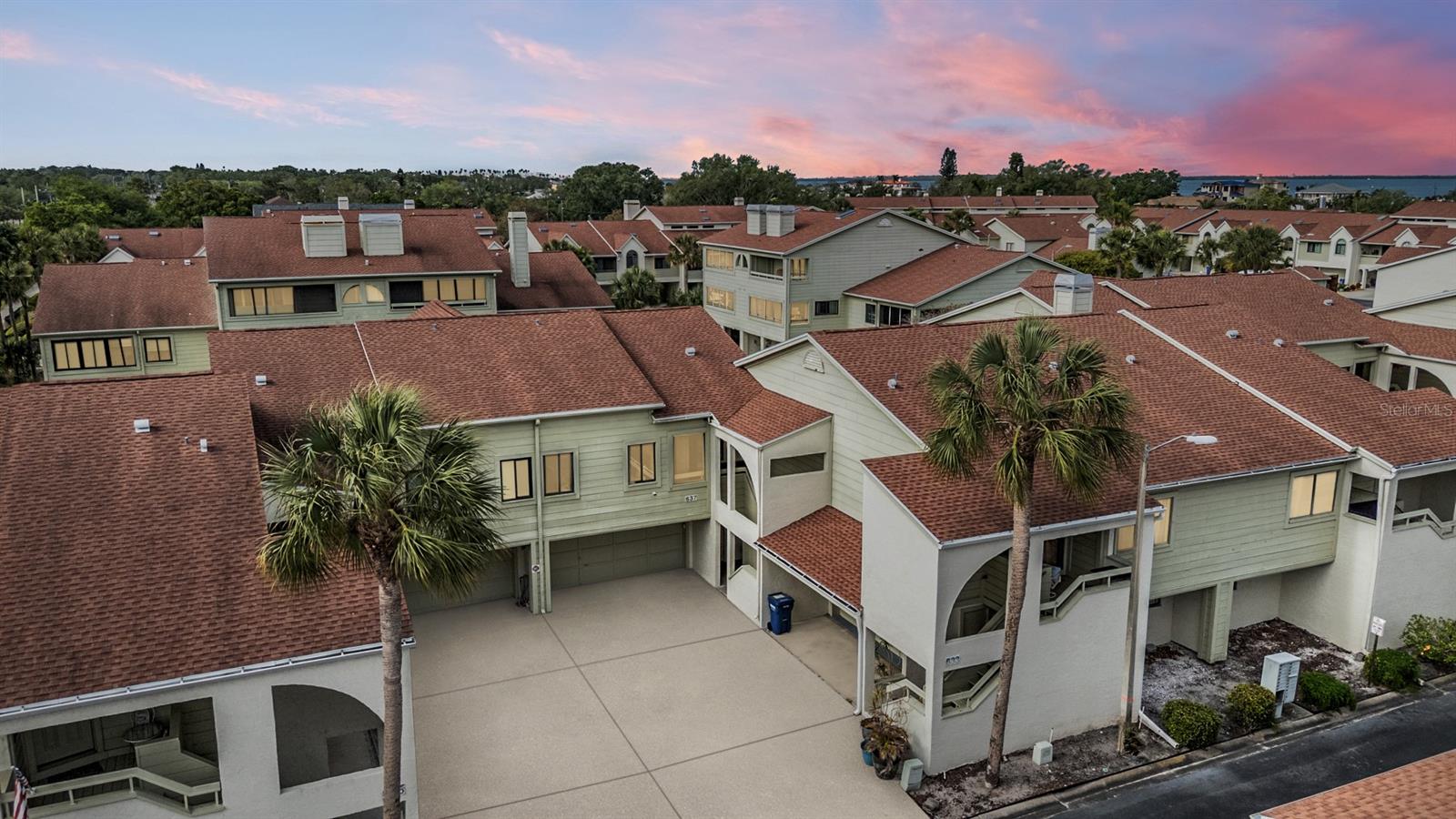 Photo of 637 DRAKE LANE DUNEDIN FL 34698