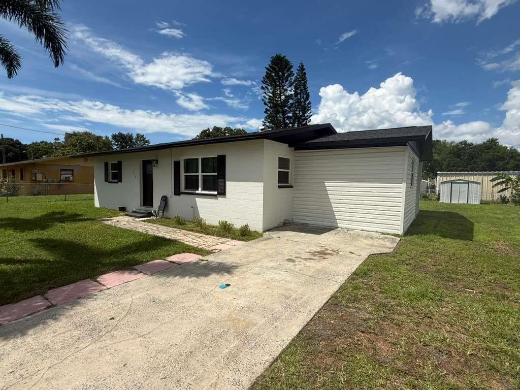 Photo of 1402 4TH AVENUE RUSKIN FL 33570