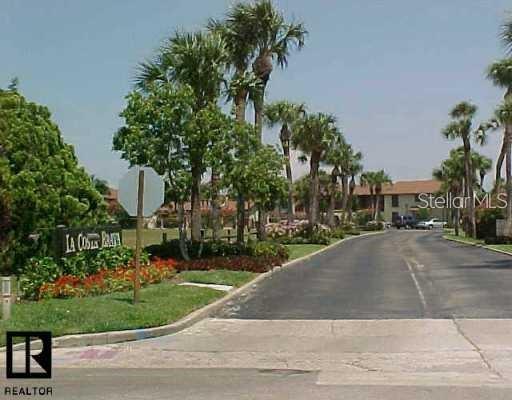 Photo of 507 PLAZA SEVILLE COURT #15 ST PETERSBURG FL 33706