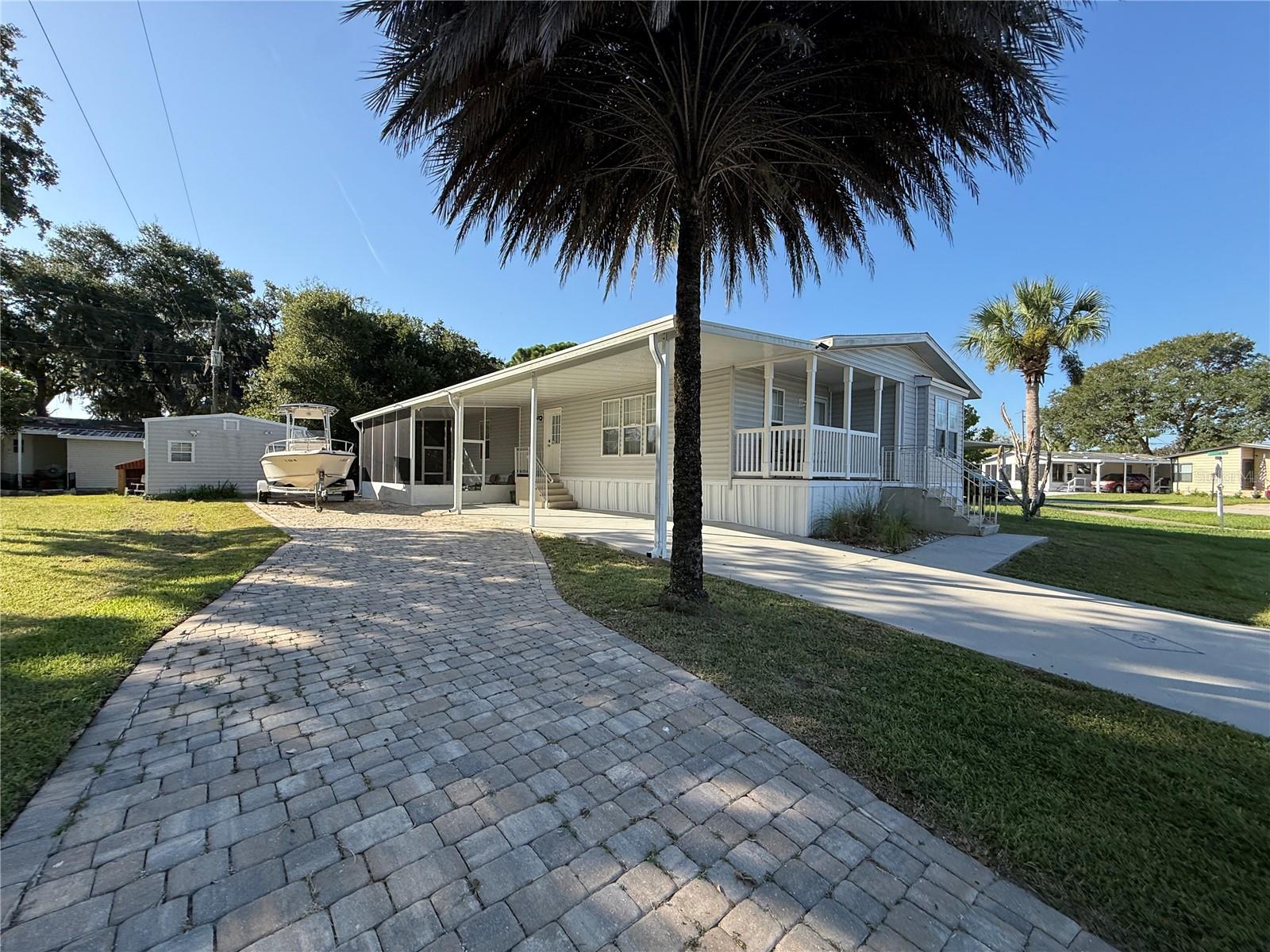 Photo of 152 RED BASS LANE EDGEWATER FL 32141
