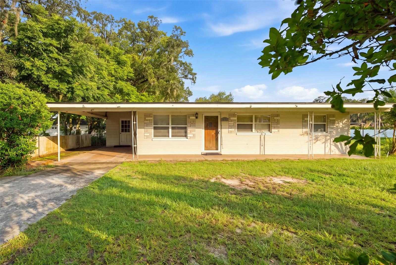 Photo of 452 OAKHURST STREET ALTAMONTE SPRINGS FL 32701