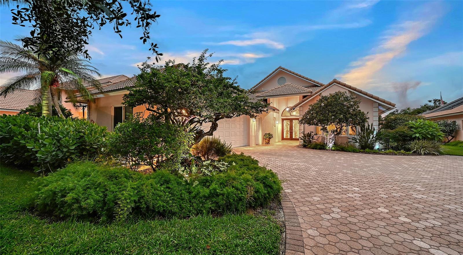 Photo of 5476 GOLF POINTE DRIVE SARASOTA FL 34243