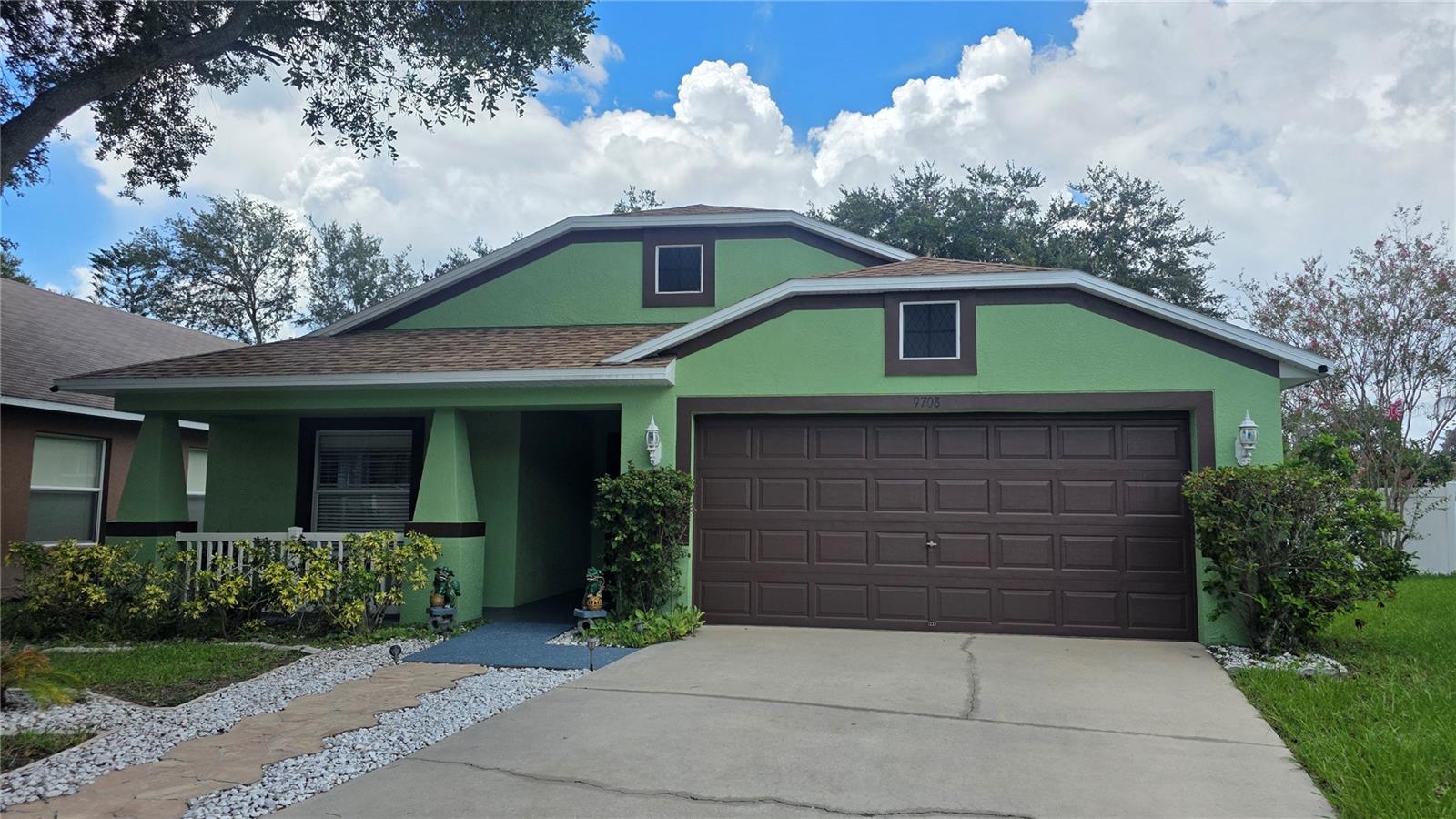 Photo of 9708 WHITE BARN WAY RIVERVIEW FL 33569