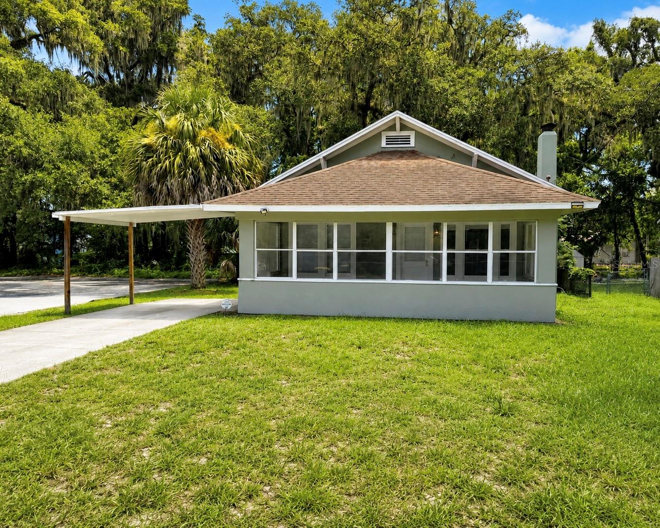 Photo of 712 MCKENZIE STREET LEESBURG FL 34748
