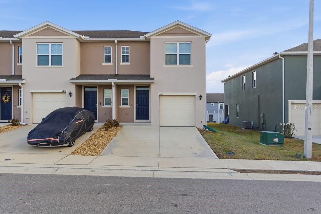 Photo of 1727 WOODEN STREET DAVENPORT FL 33837