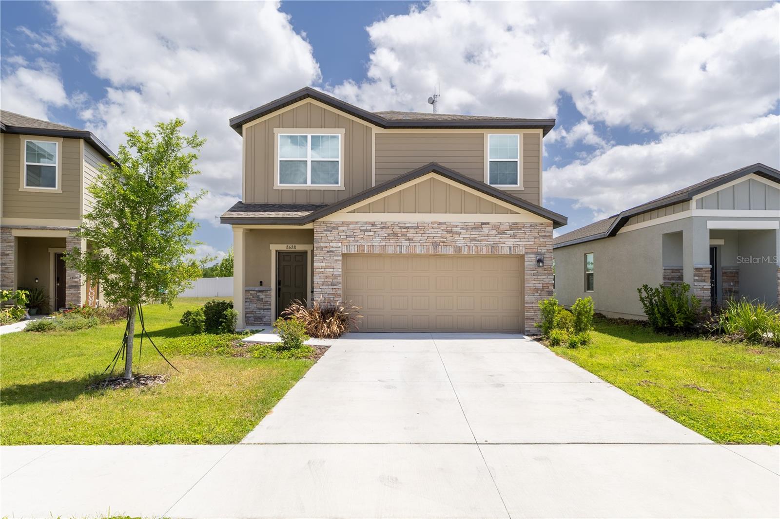 Photo of 8688 SPORTSMAN LOOP GROVELAND FL 34736
