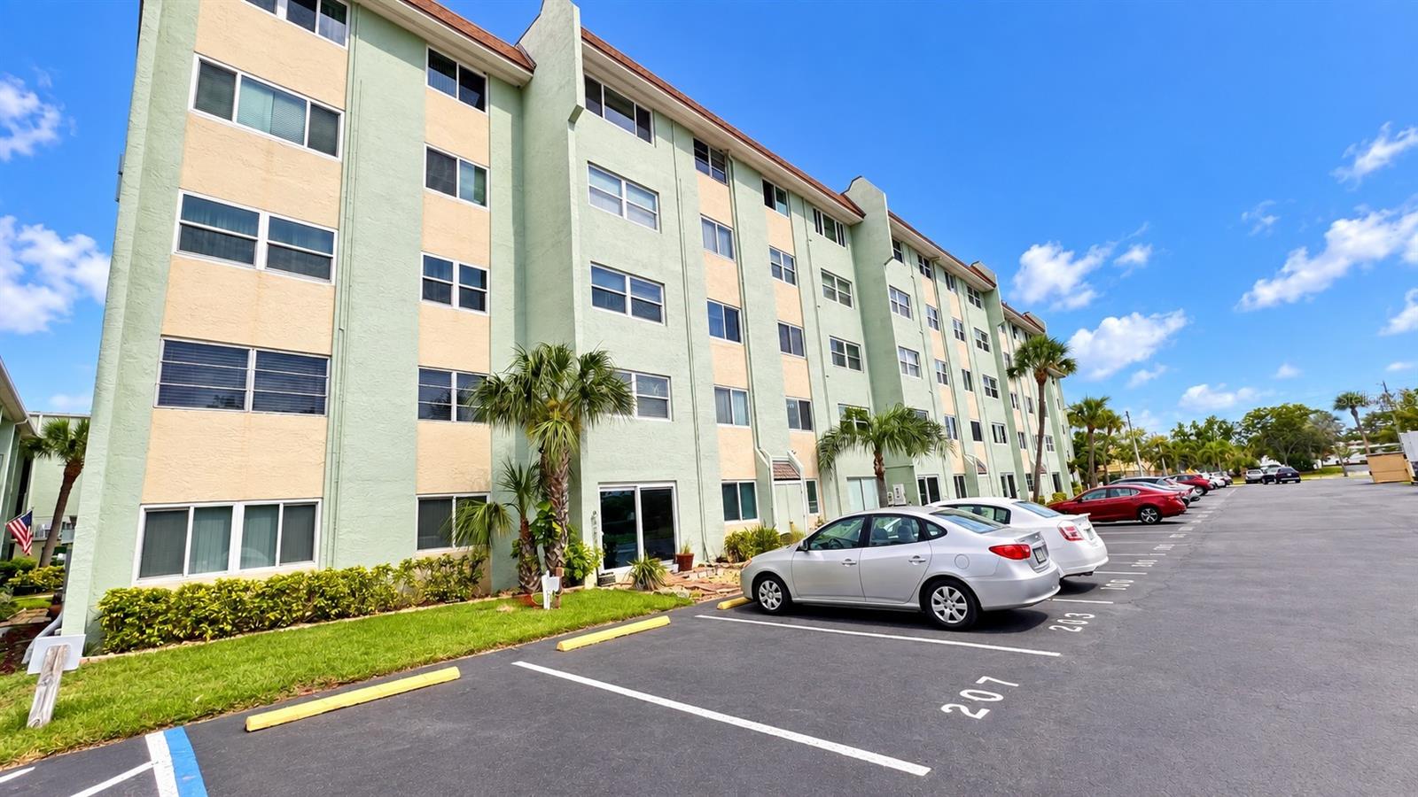 Photo of 801 83RD AVENUE #114 ST PETERSBURG FL 33702