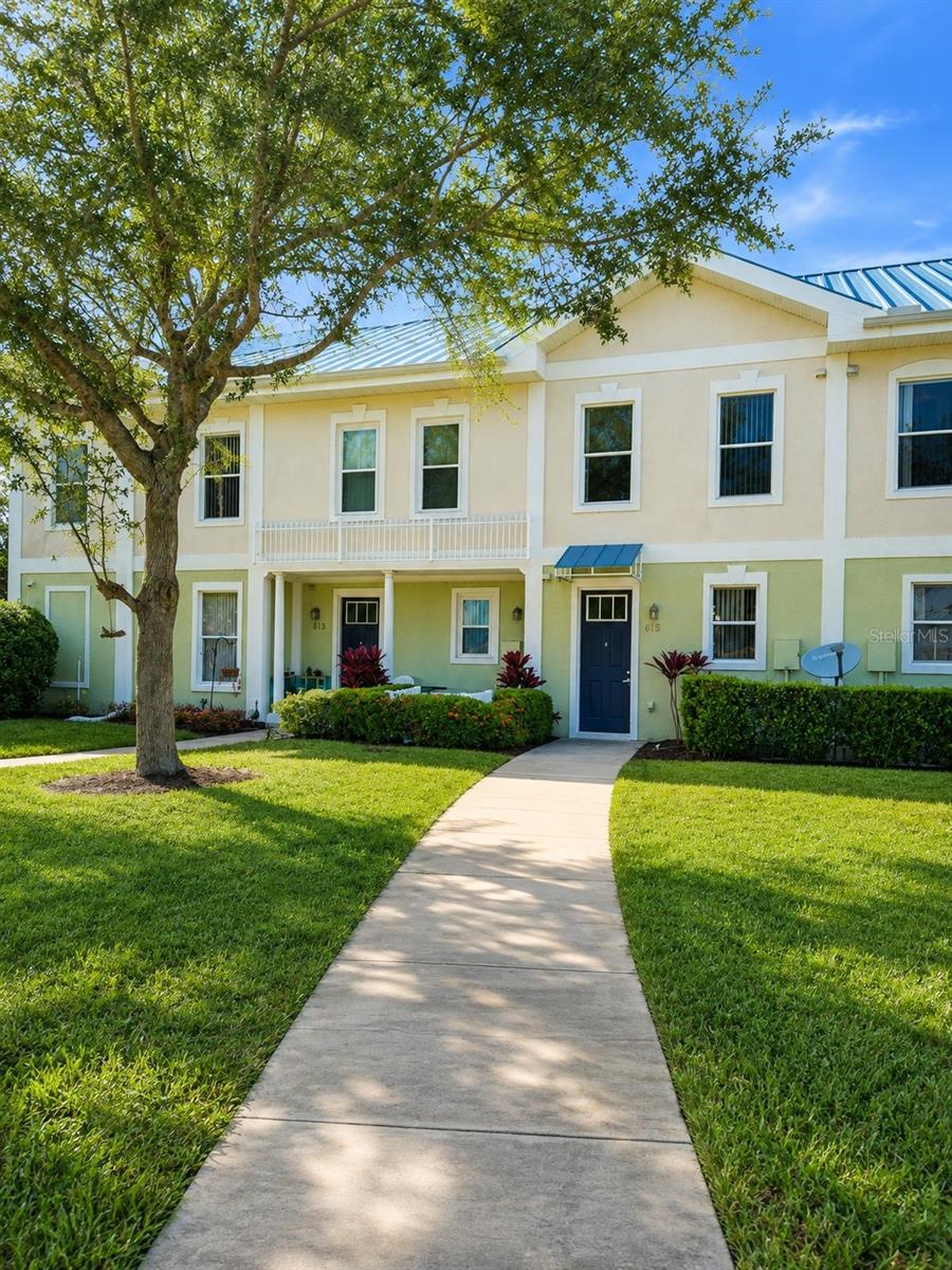 Photo of 615 FOUNDERS DRIVE KISSIMMEE FL 34744
