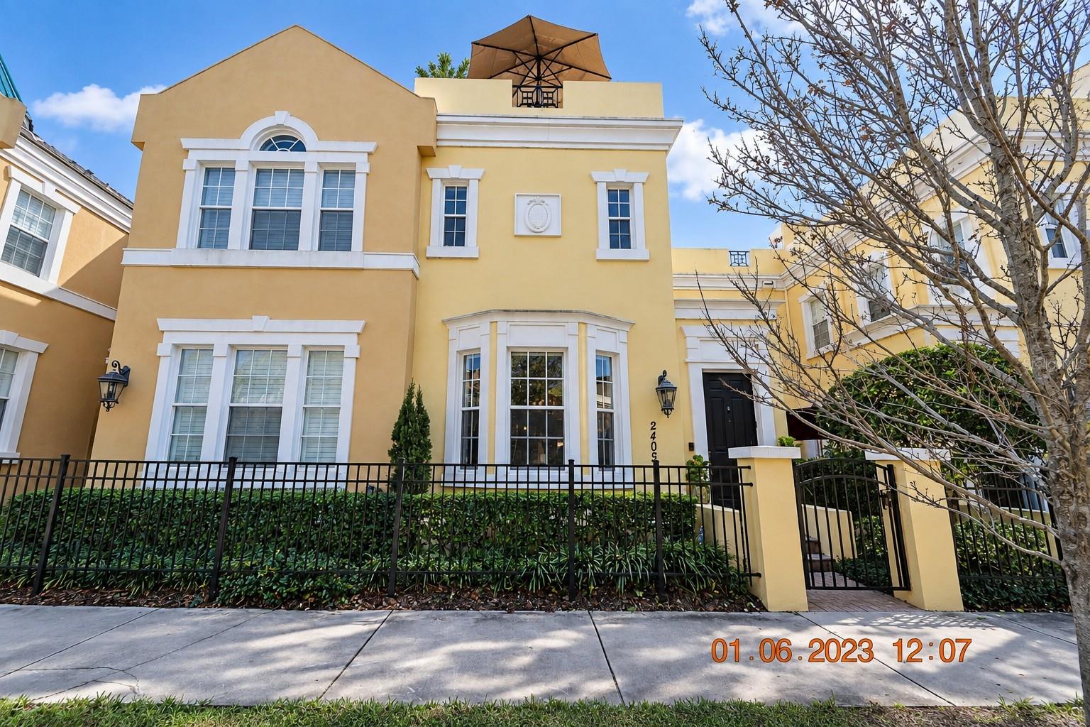Photo of 2405 VICTORIA GARDENS LANE #2405 TAMPA FL 33609
