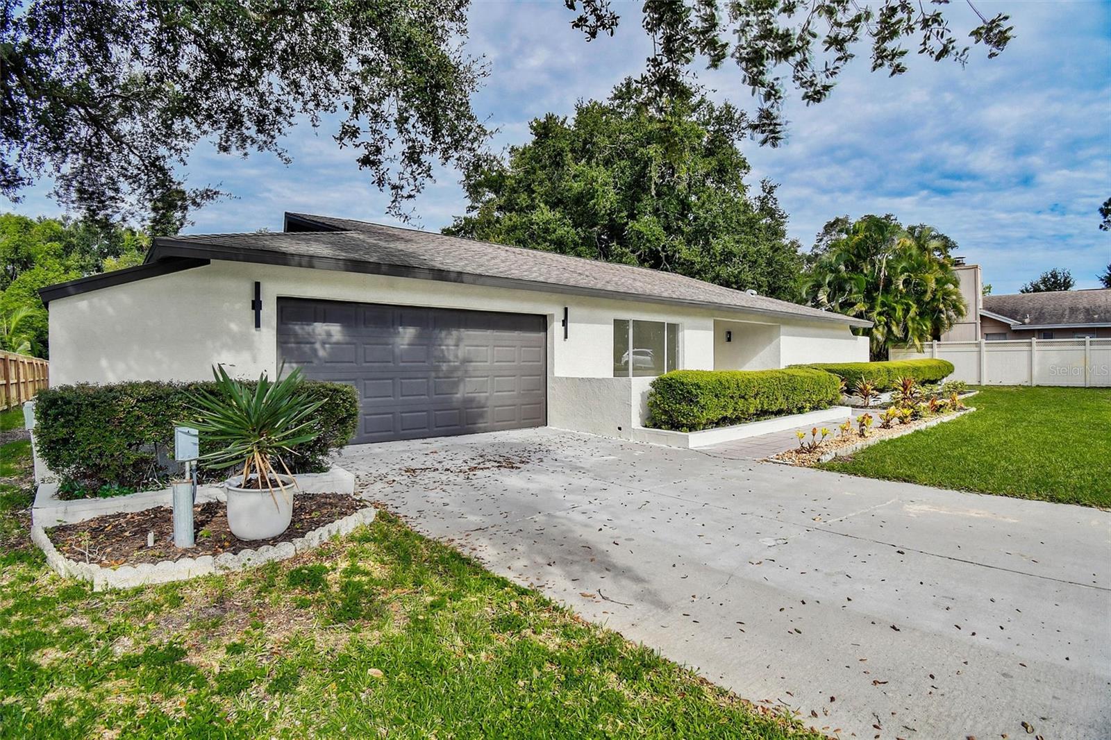 Photo of 207 DUNBRIDGE DRIVE PALM HARBOR FL 34684