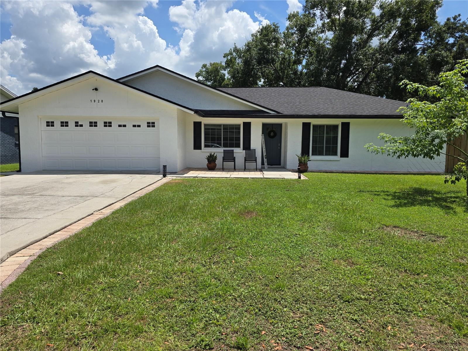 Photo of 1928 OLD SAWMILL ROAD BRANDON FL 33510