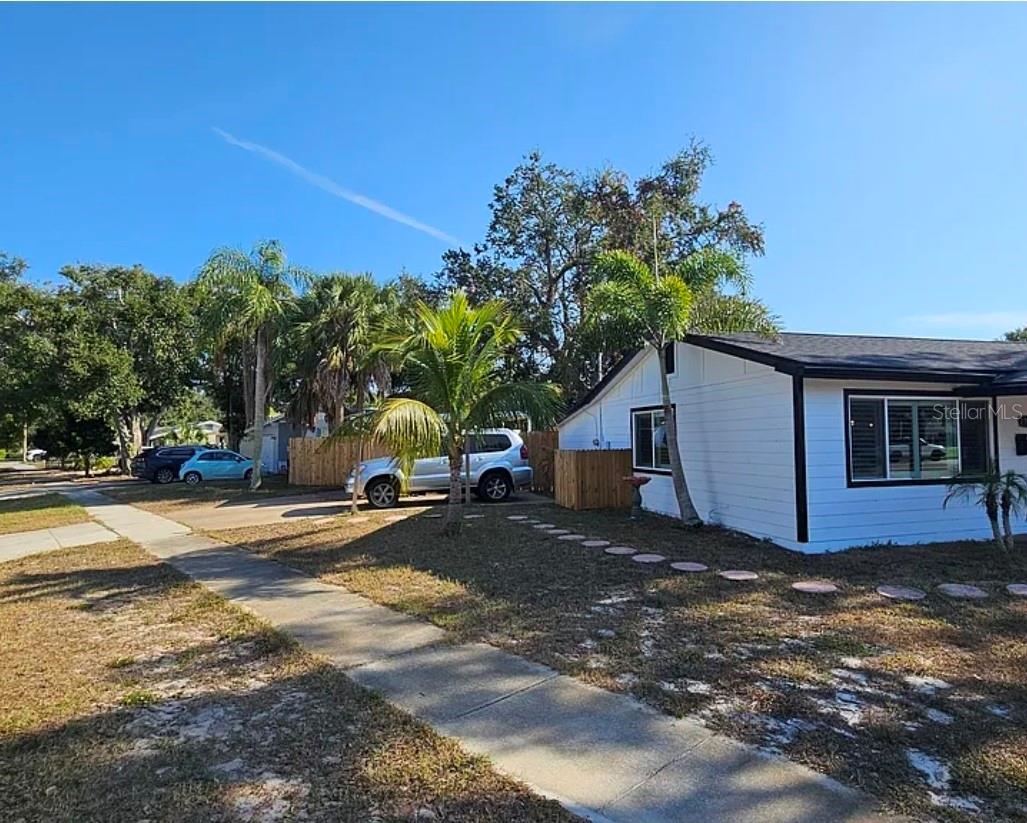 Photo of 2735 BOCA CIEGA DRIVE ST PETERSBURG FL 33710