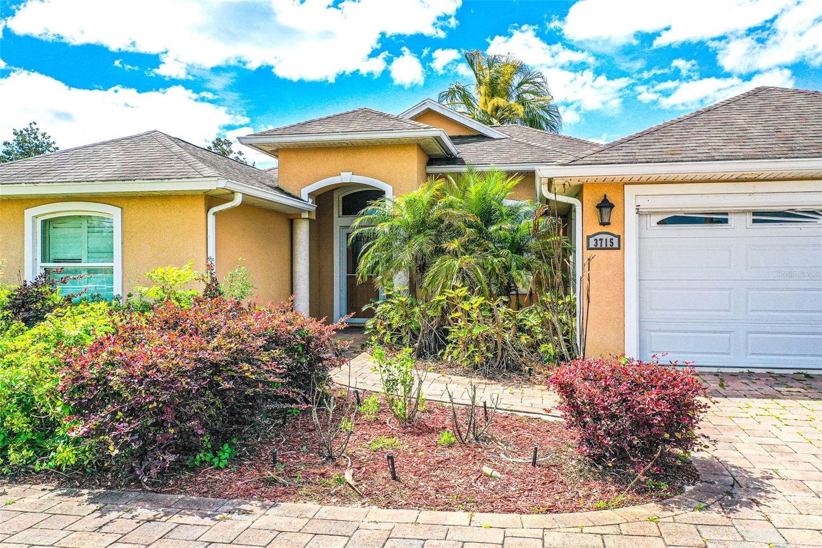 Photo of 3715 SEBRING PARKWAY SEBRING FL 33870