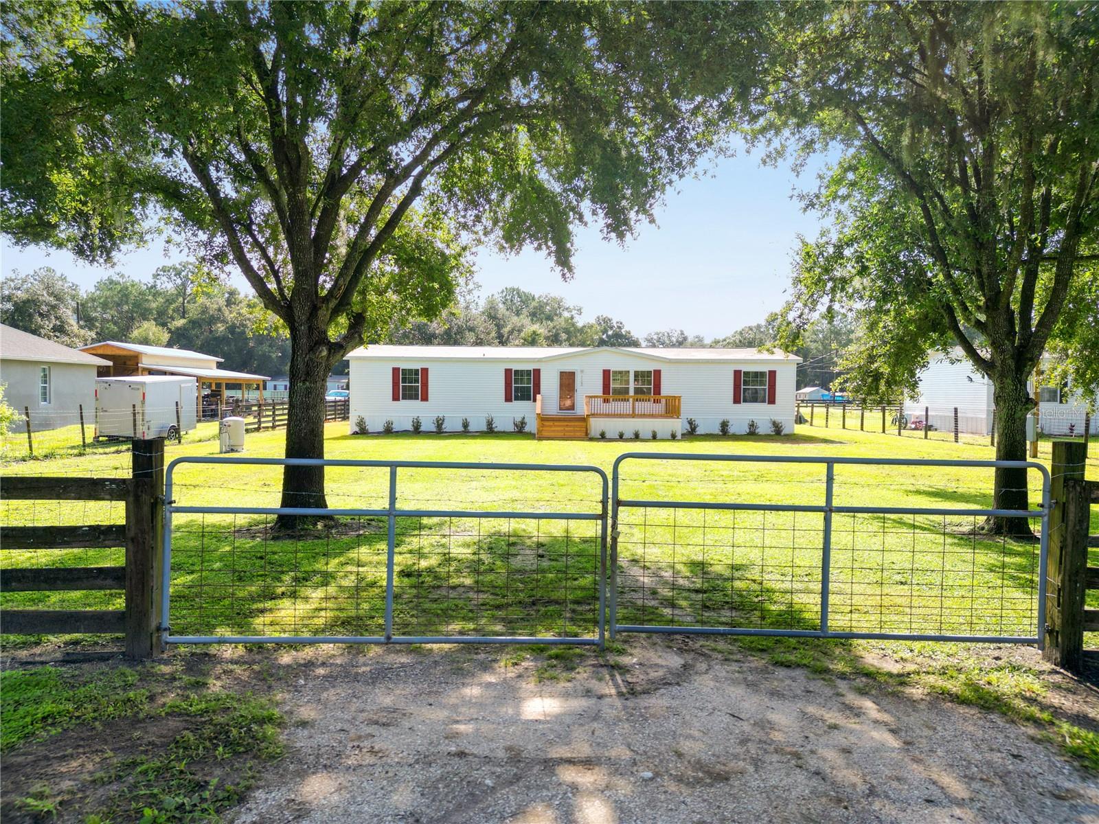 Photo of 7103 GLEN MEADOW DRIVE LAKELAND FL 33810