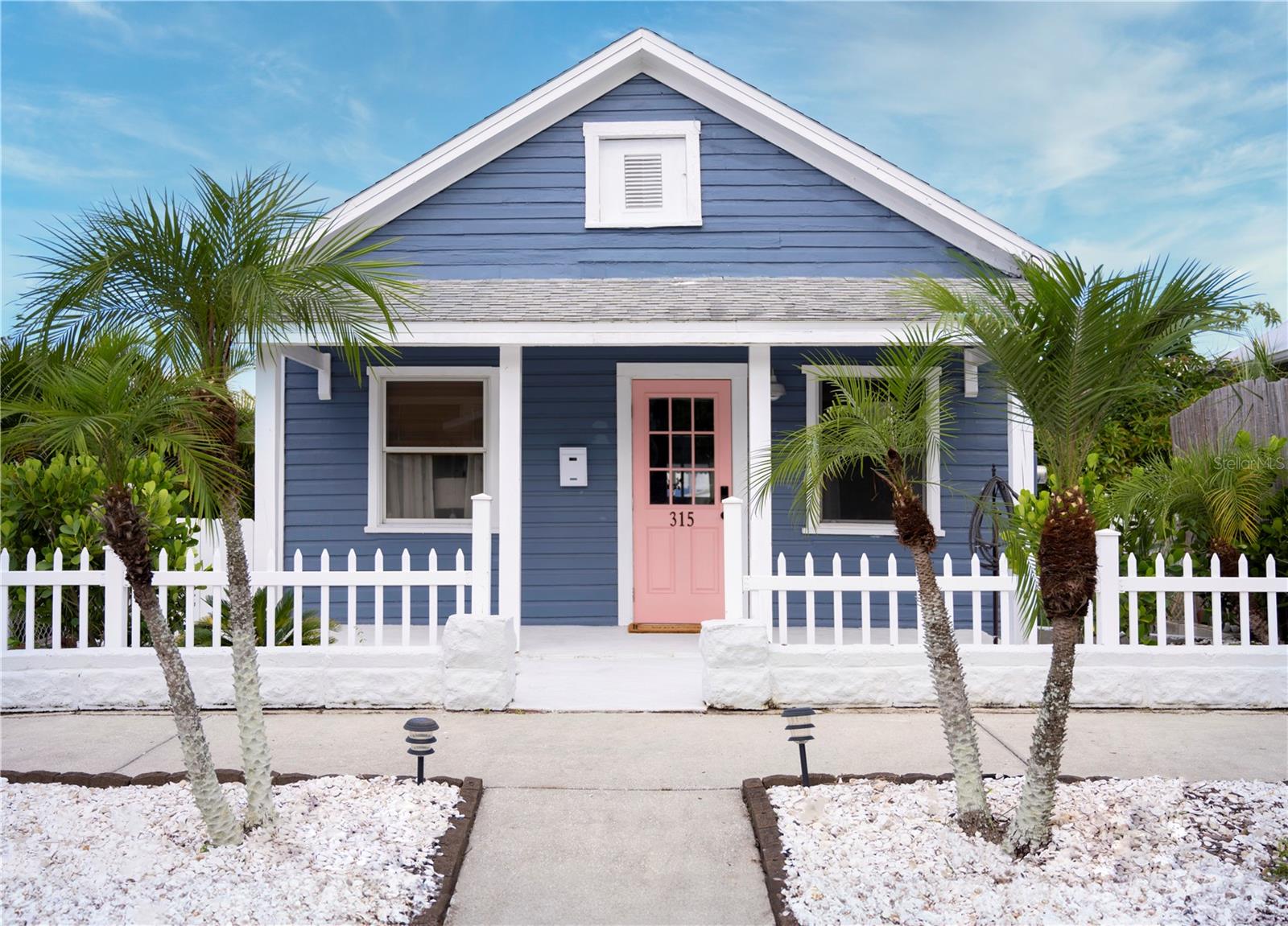 Photo of 315 HOPE STREET TARPON SPRINGS FL 34689