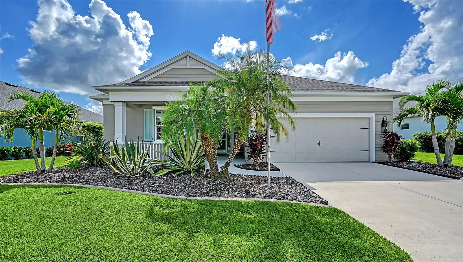 Photo of 13667 OLD CREEK COURT PARRISH FL 34219