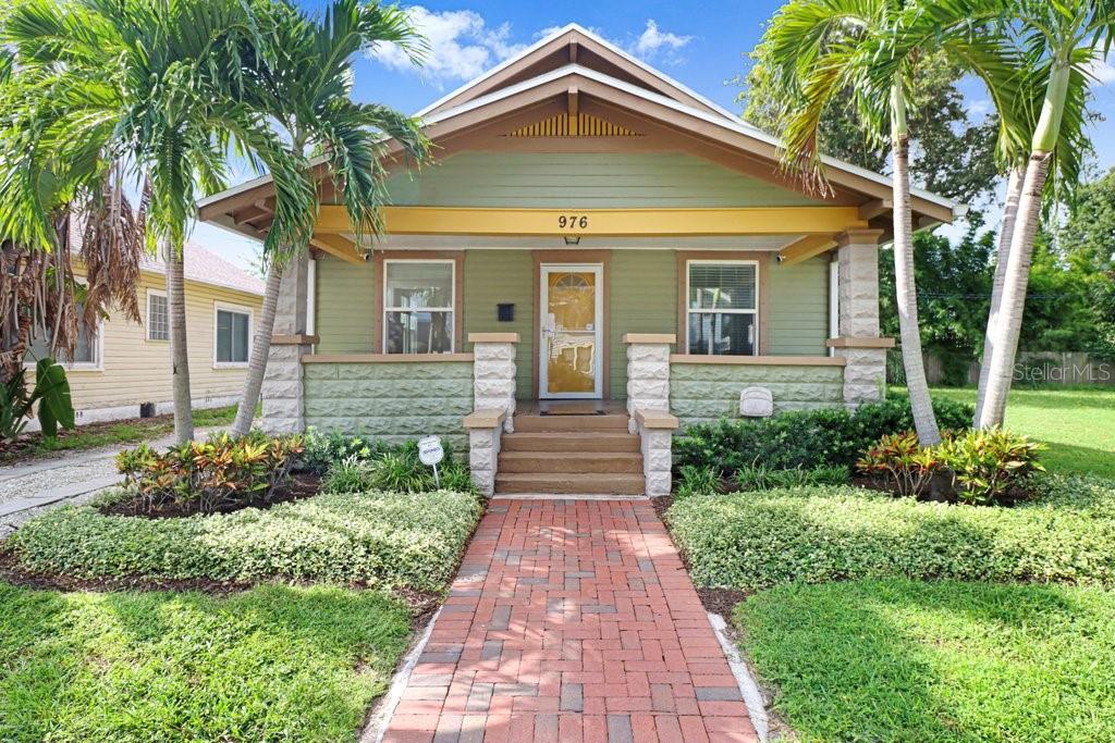 Photo of 976 8TH AVENUE ST PETERSBURG FL 33705