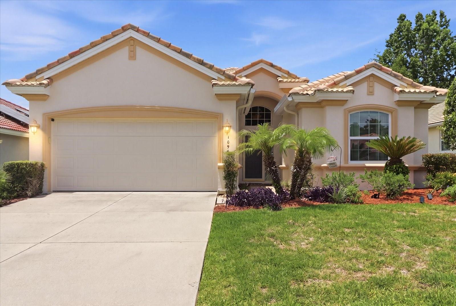 Photo of 1096 W DIAMOND SHORE LOOP HERNANDO FL 34442