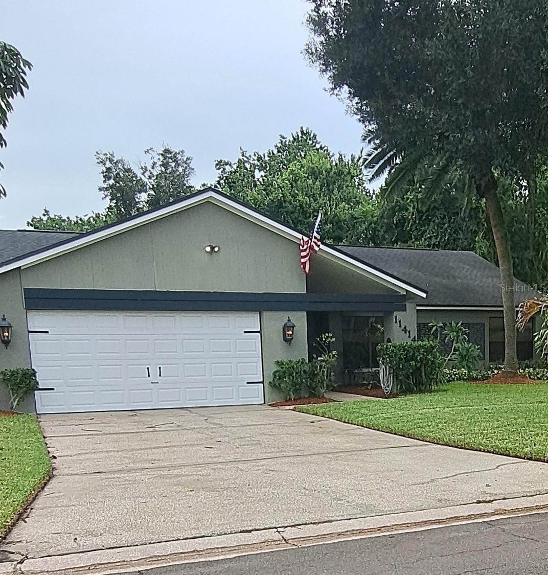 Photo of 11414 COUNTRY OAKS DRIVE TAMPA FL 33618