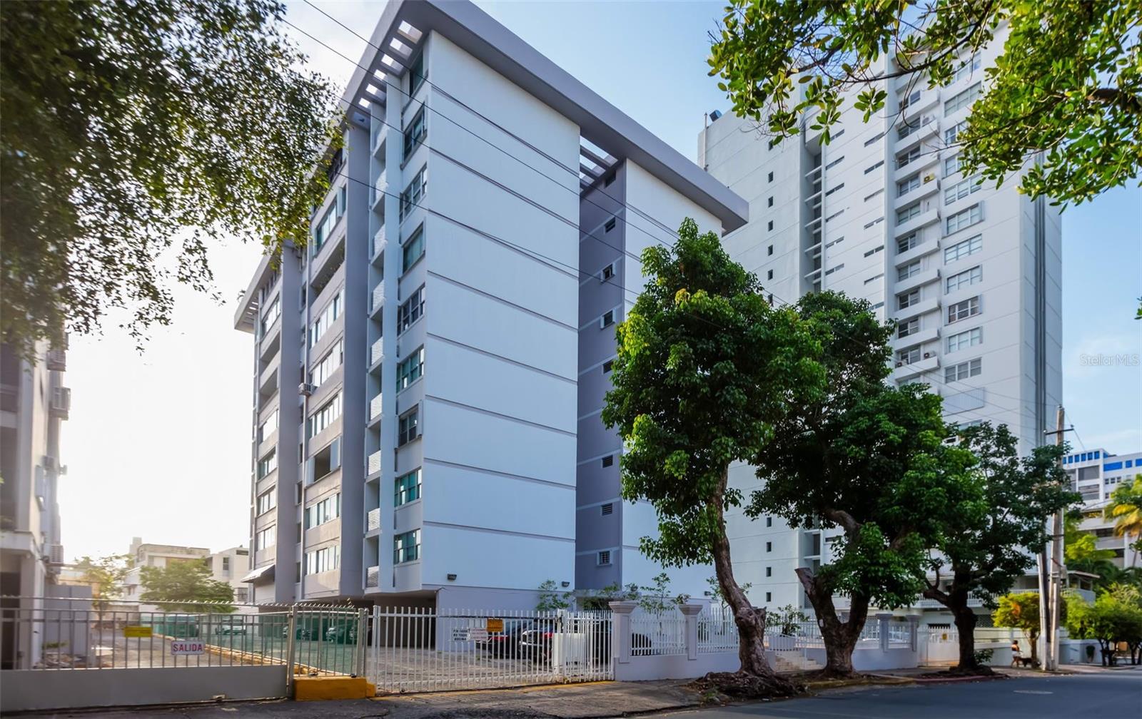 Photo of 76 Kings Court 76 KINGS COURT #903 SAN JUAN PR 00907